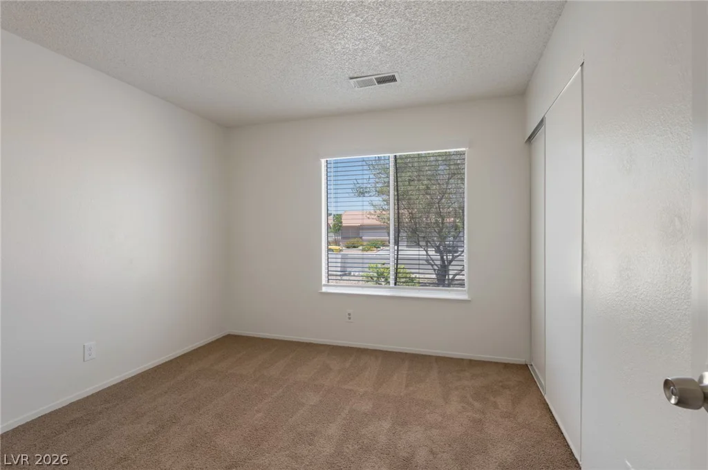 6421 Chippindale, Las Vegas, NV 89108