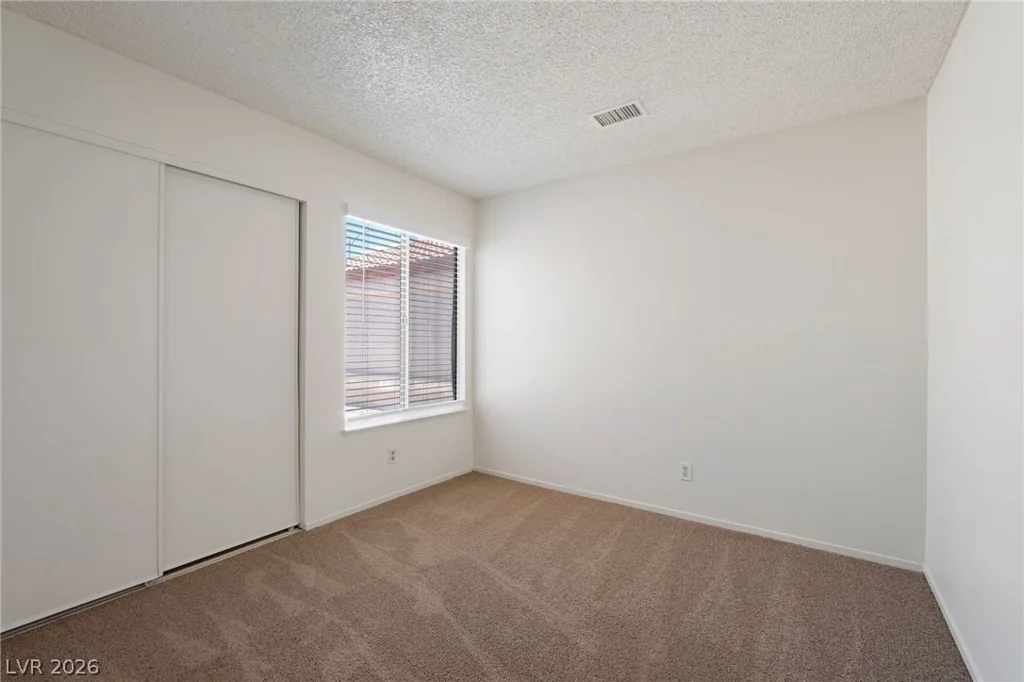 6421 Chippindale, Las Vegas, NV 89108