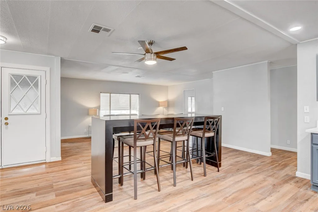 5054 Ridge, Las Vegas, NV 89103