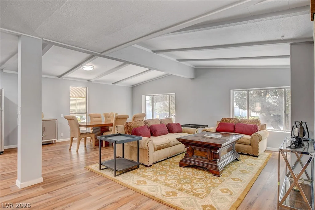 5054 Ridge, Las Vegas, NV 89103
