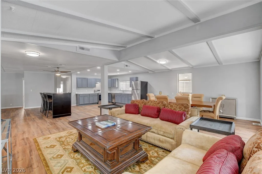 5054 Ridge, Las Vegas, NV 89103