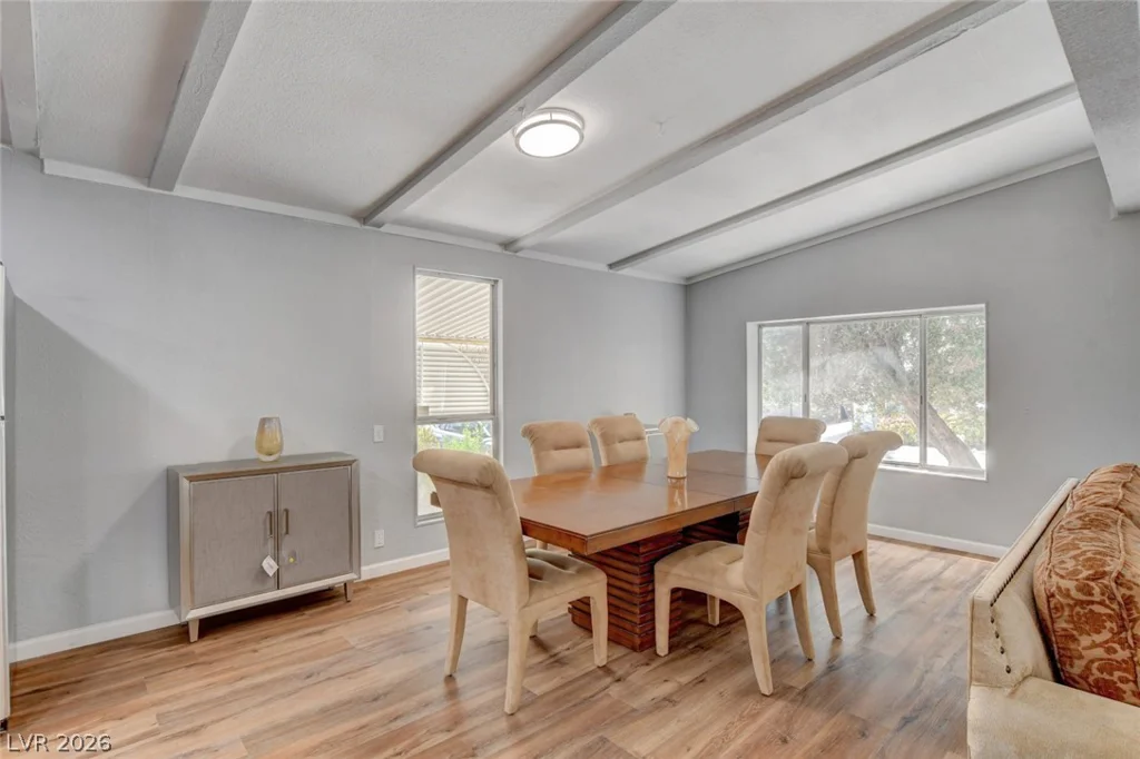 5054 Ridge, Las Vegas, NV 89103
