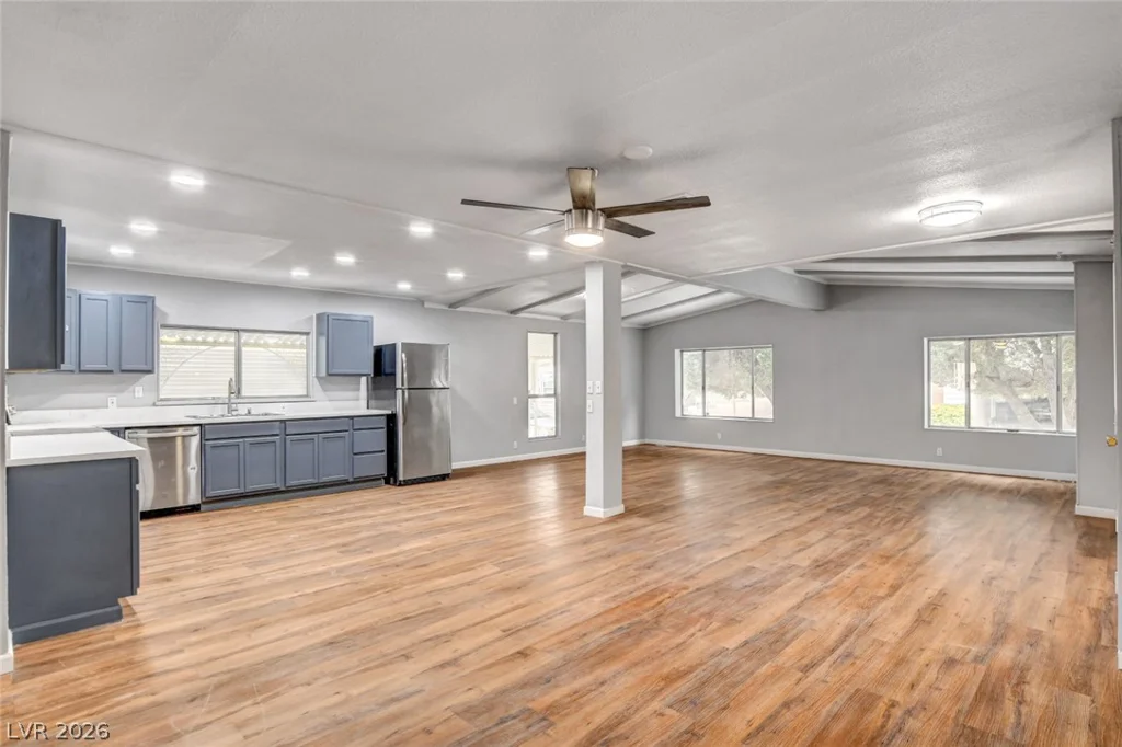 5054 Ridge, Las Vegas, NV 89103