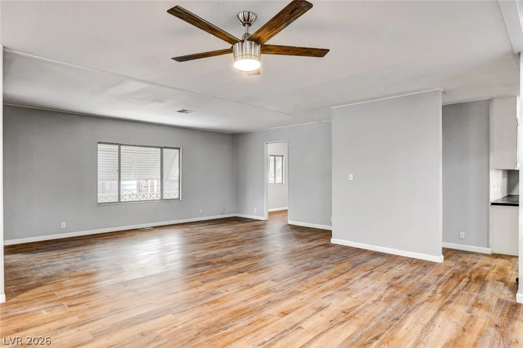 5054 Ridge, Las Vegas, NV 89103