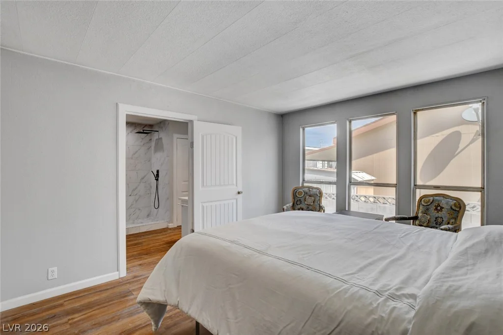 5054 Ridge, Las Vegas, NV 89103