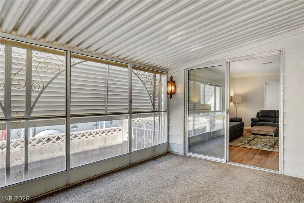 5054 Ridge, Las Vegas, NV 89103