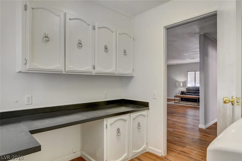 5054 Ridge, Las Vegas, NV 89103