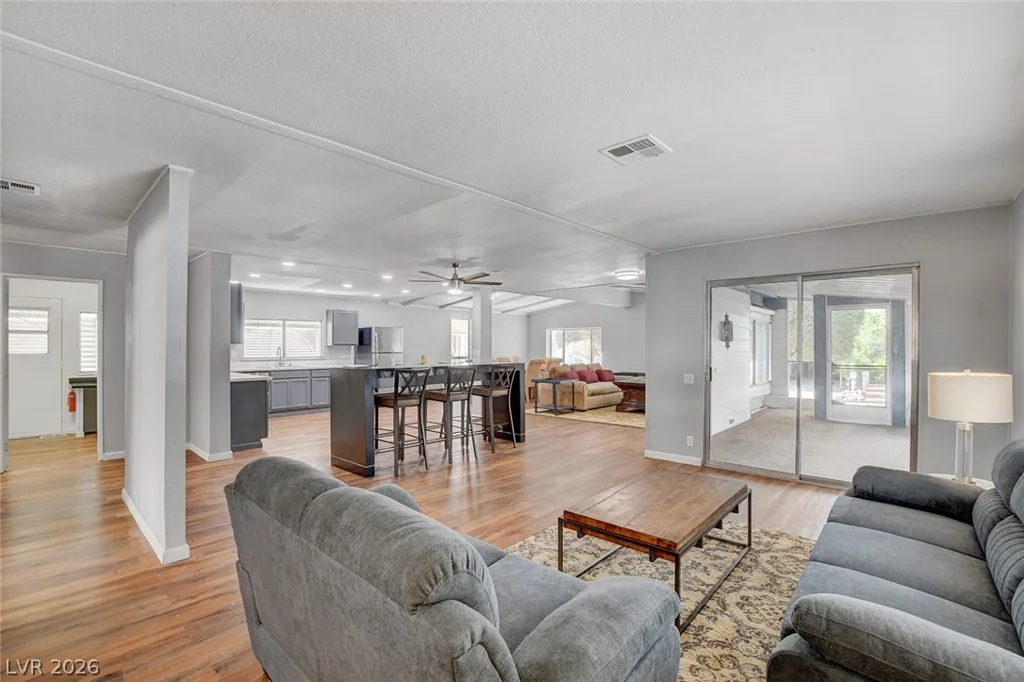 5054 Ridge, Las Vegas, NV 89103