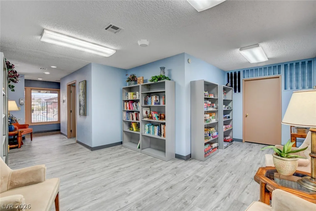 5054 Ridge, Las Vegas, NV 89103