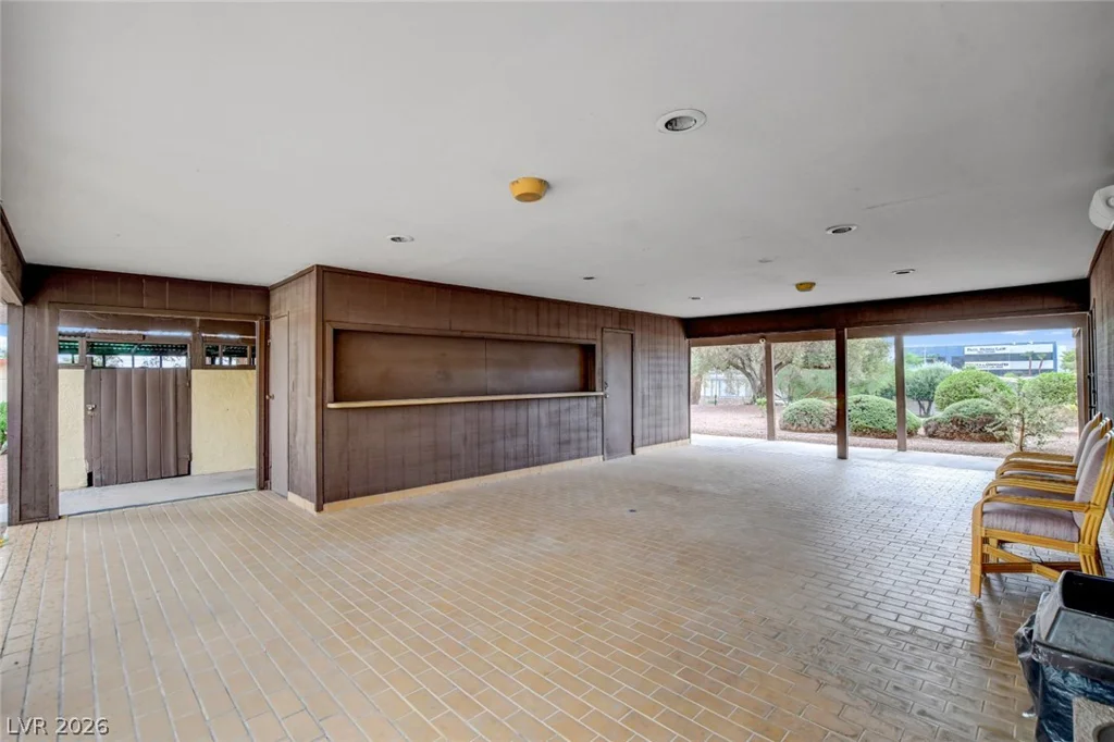 5054 Ridge, Las Vegas, NV 89103