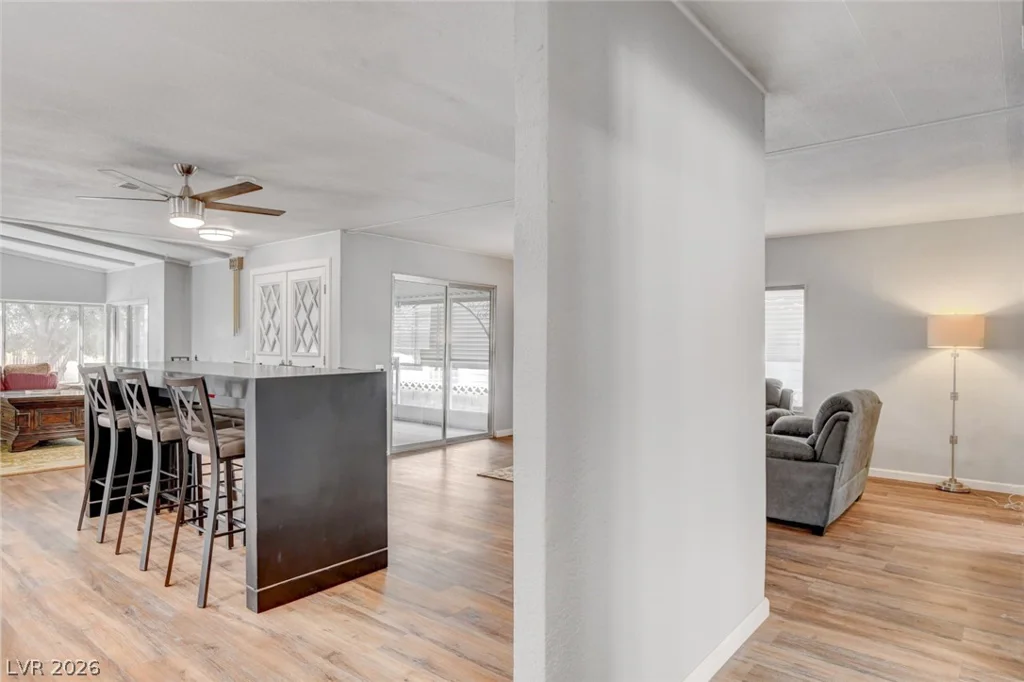 5054 Ridge, Las Vegas, NV 89103