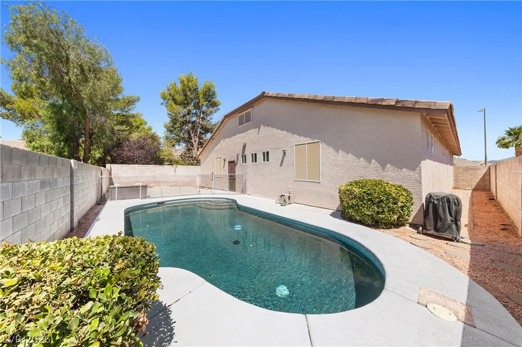 9613 Cherry Canyon, Las Vegas, NV 89129