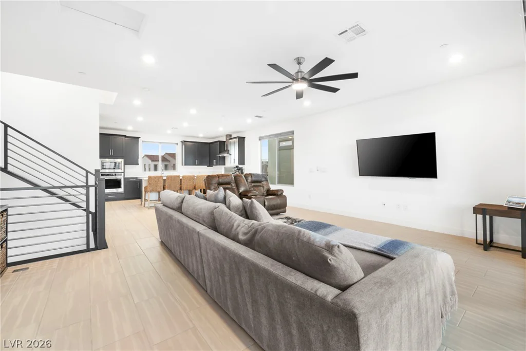 11701 Gentle Birdsong, Las Vegas, NV 89138