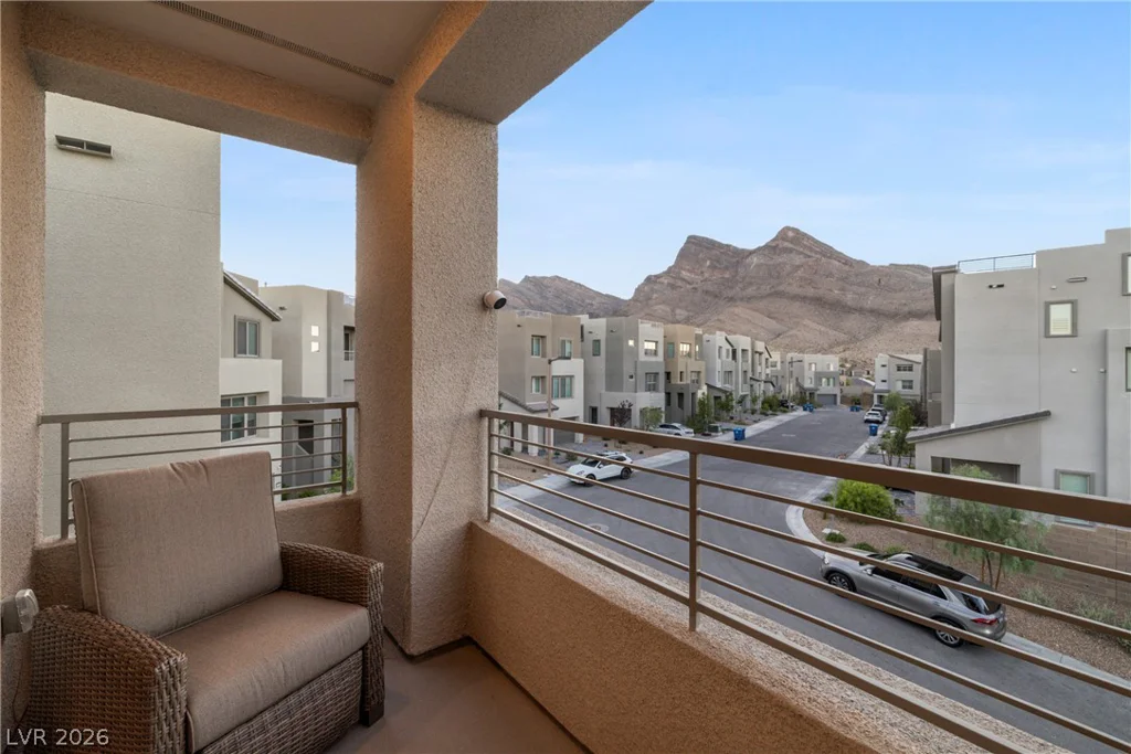 11701 Gentle Birdsong, Las Vegas, NV 89138