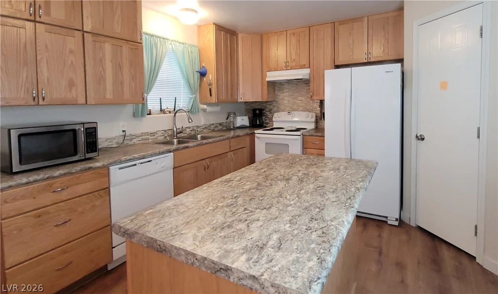 2586 Miner, Amargosa Valley, NV 89020