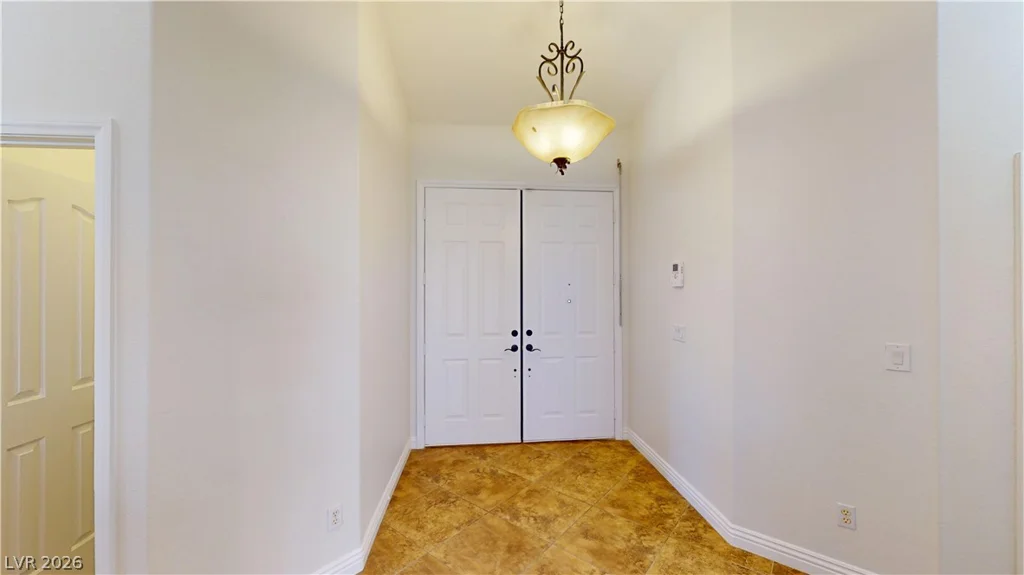 948 Sugar Springs, Las Vegas, NV 89110