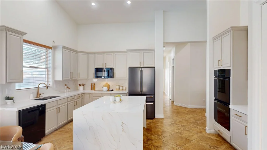 948 Sugar Springs, Las Vegas, NV 89110