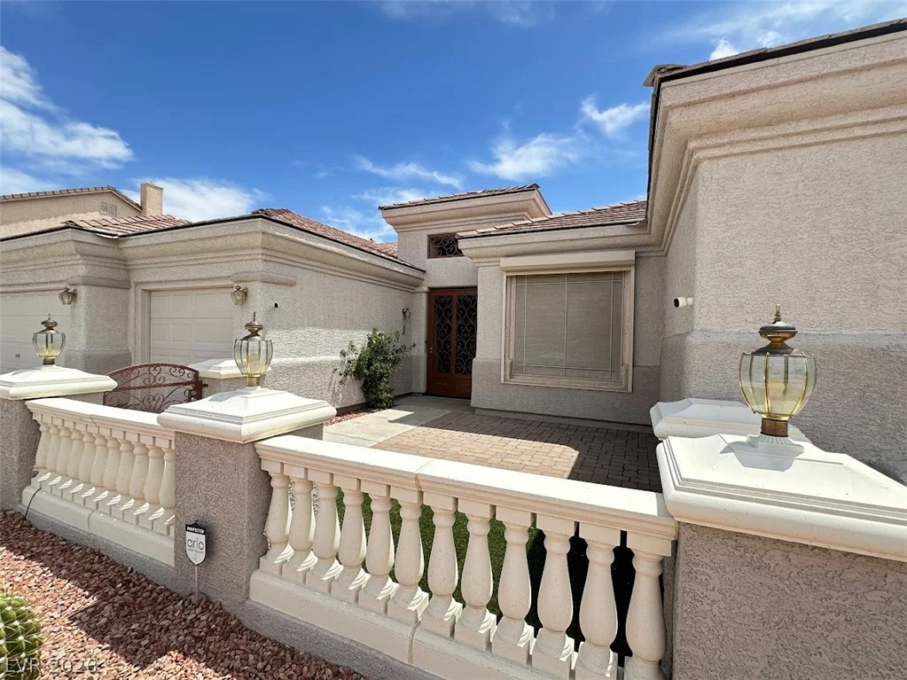 948 Sugar Springs, Las Vegas, NV 89110
