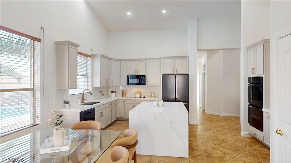 948 Sugar Springs, Las Vegas, NV 89110