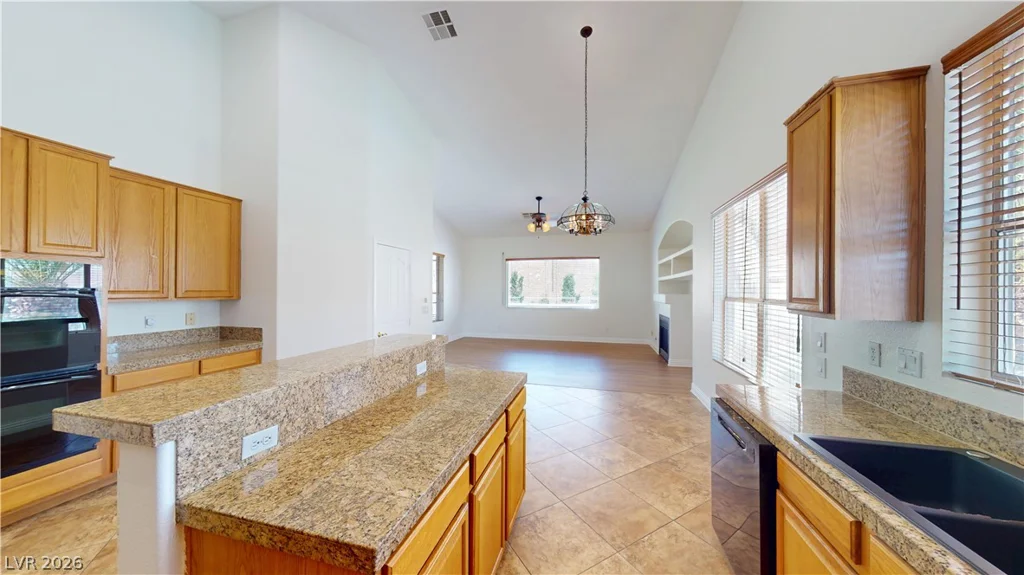 948 Sugar Springs, Las Vegas, NV 89110