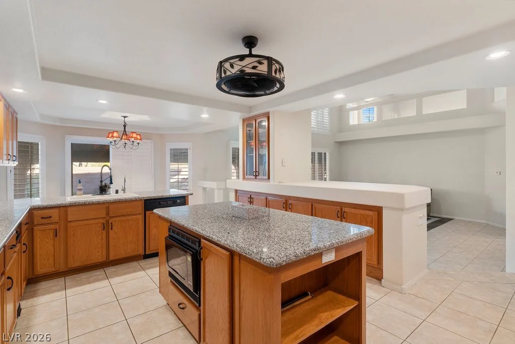 7550 Jacaranda Bay, Las Vegas, NV 89139