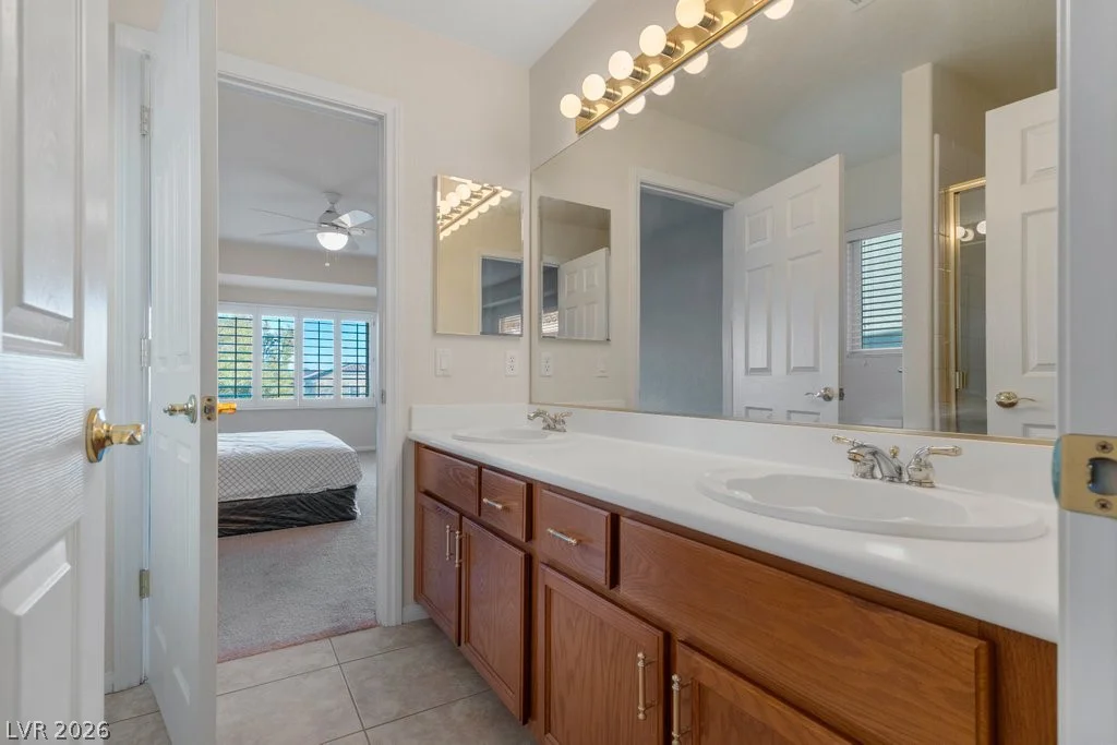 7550 Jacaranda Bay, Las Vegas, NV 89139