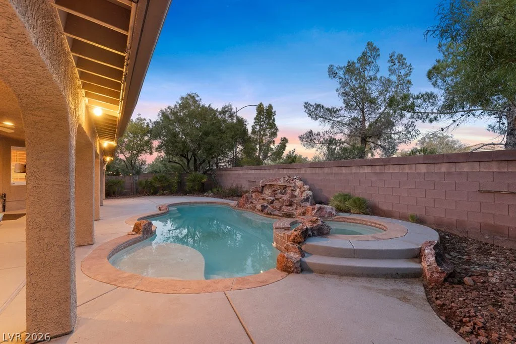 7550 Jacaranda Bay, Las Vegas, NV 89139
