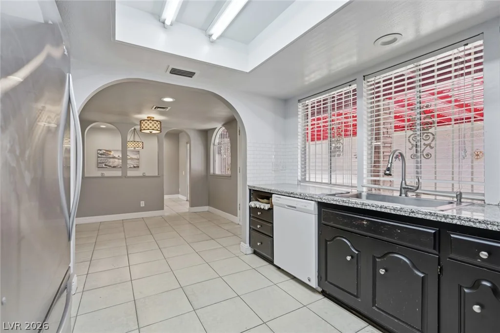 702 Greenbriar Townhouse, Las Vegas, NV 89121
