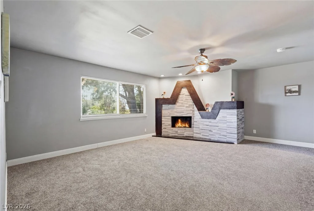 702 Greenbriar Townhouse, Las Vegas, NV 89121