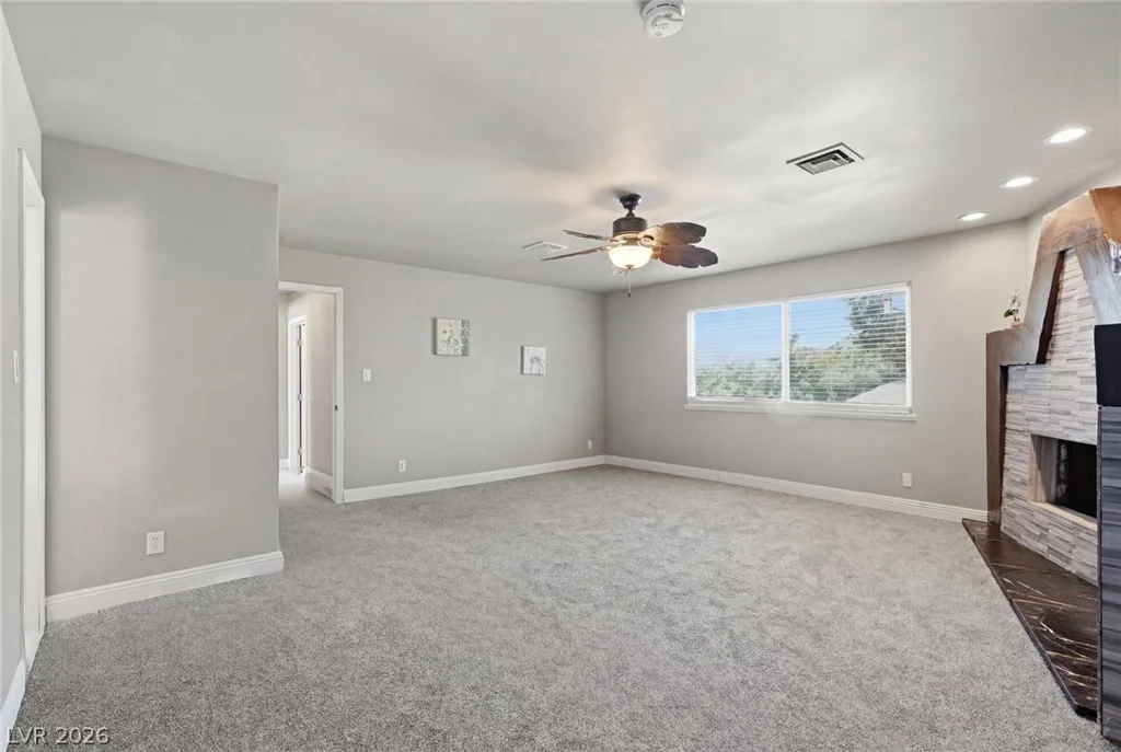 702 Greenbriar Townhouse, Las Vegas, NV 89121