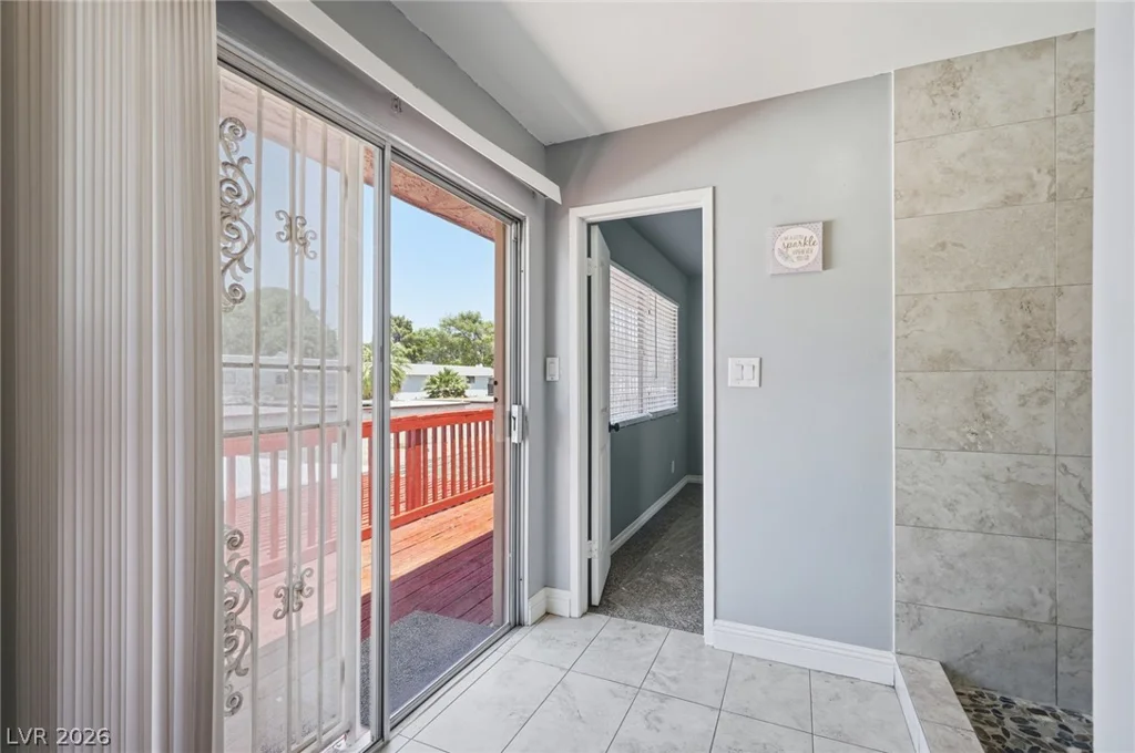 702 Greenbriar Townhouse, Las Vegas, NV 89121