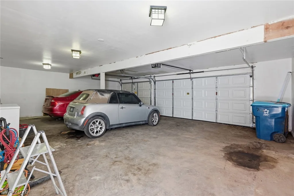 702 Greenbriar Townhouse, Las Vegas, NV 89121