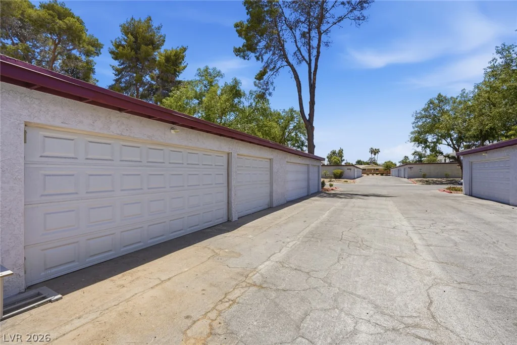 702 Greenbriar Townhouse, Las Vegas, NV 89121