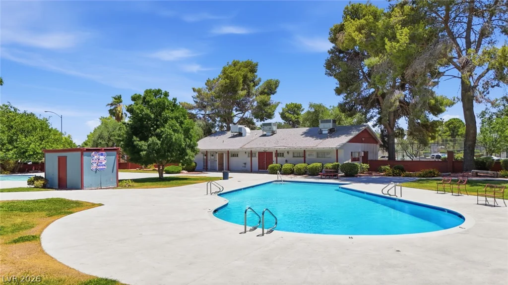 702 Greenbriar Townhouse, Las Vegas, NV 89121