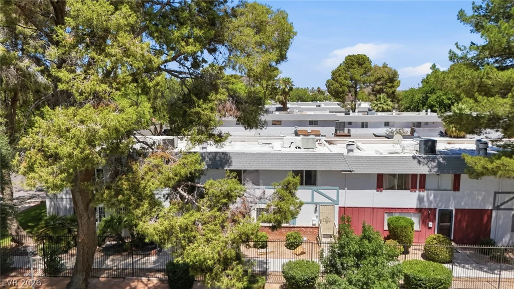 702 Greenbriar Townhouse, Las Vegas, NV 89121