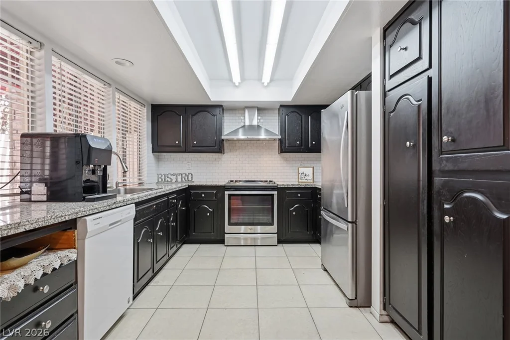 702 Greenbriar Townhouse, Las Vegas, NV 89121