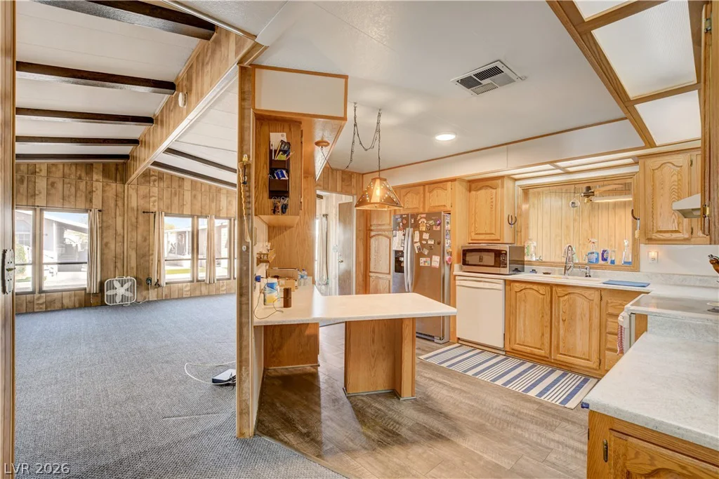 3397 Isle Royale, Las Vegas, NV 89122