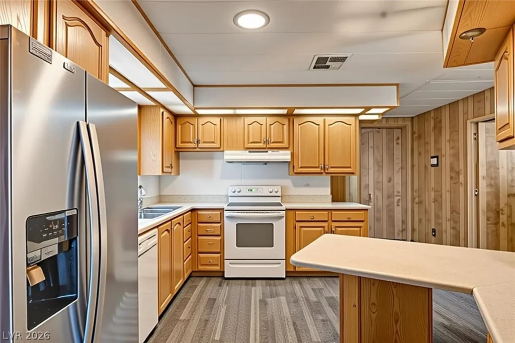 3397 Isle Royale, Las Vegas, NV 89122