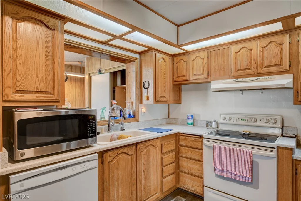 3397 Isle Royale, Las Vegas, NV 89122