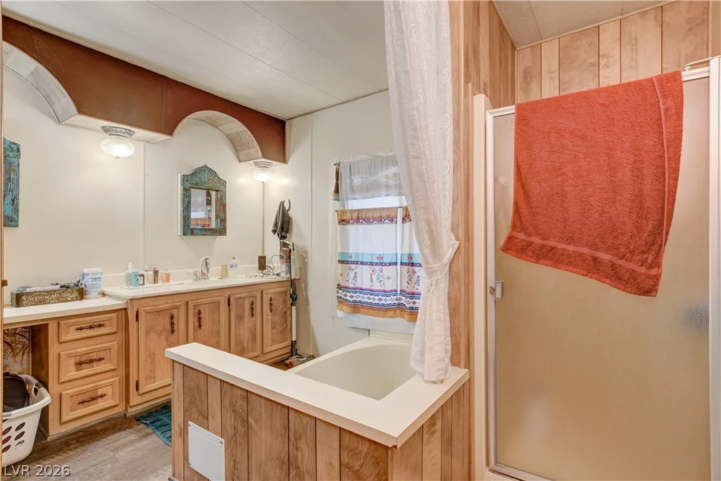 3397 Isle Royale, Las Vegas, NV 89122