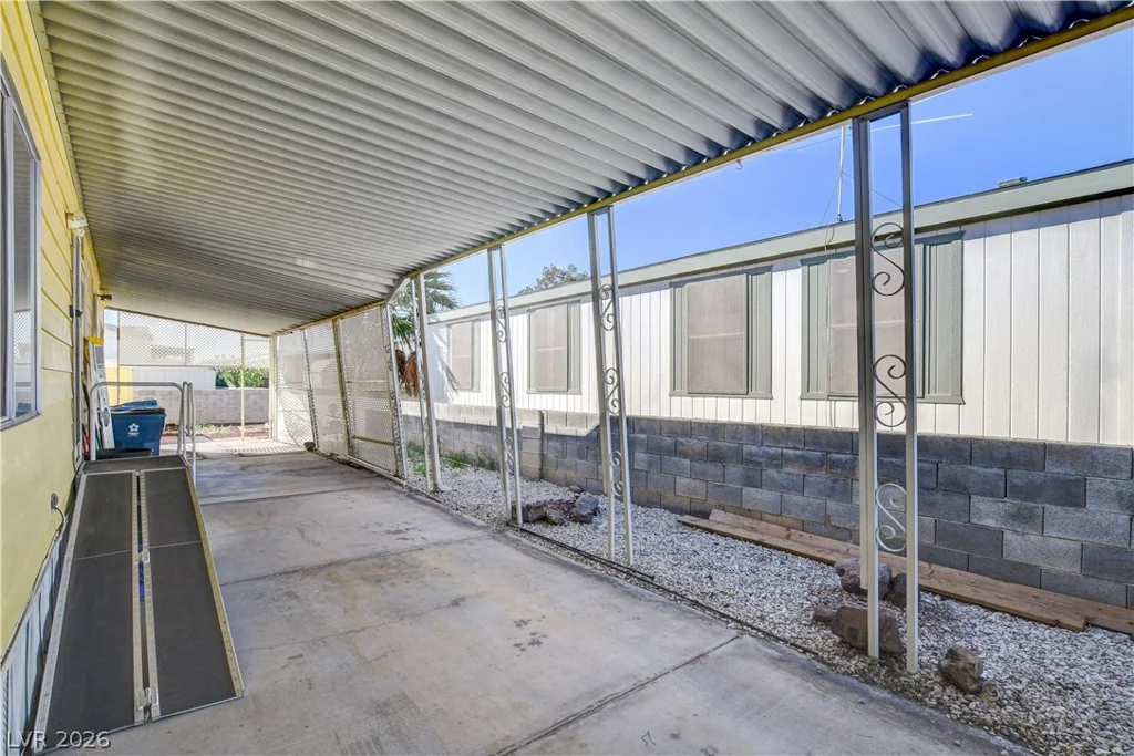 3397 Isle Royale, Las Vegas, NV 89122