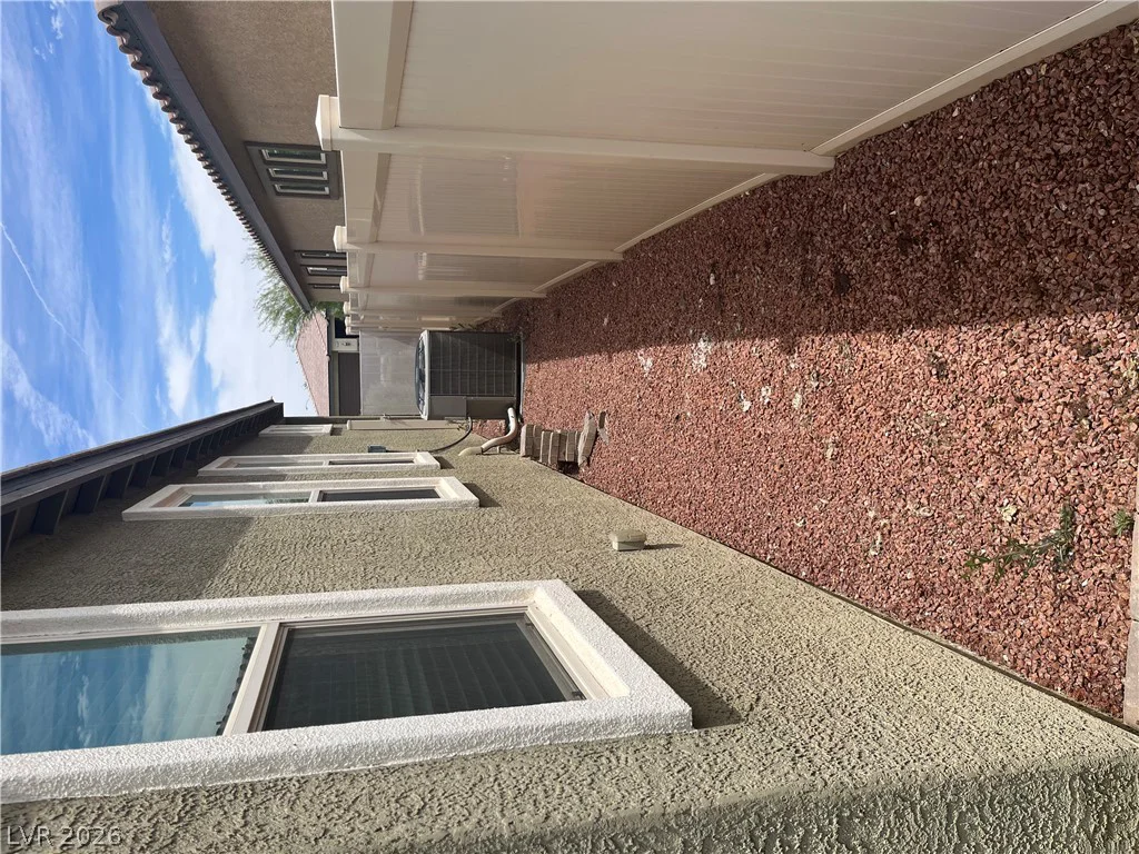 5725 Alitak Bay, North Las Vegas, NV 89081