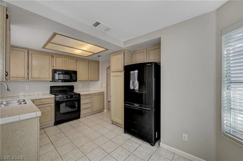 4520 Savin, Las Vegas, NV 89130