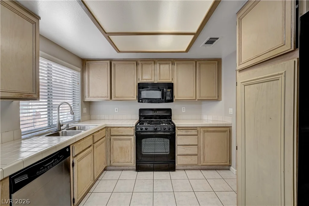 4520 Savin, Las Vegas, NV 89130