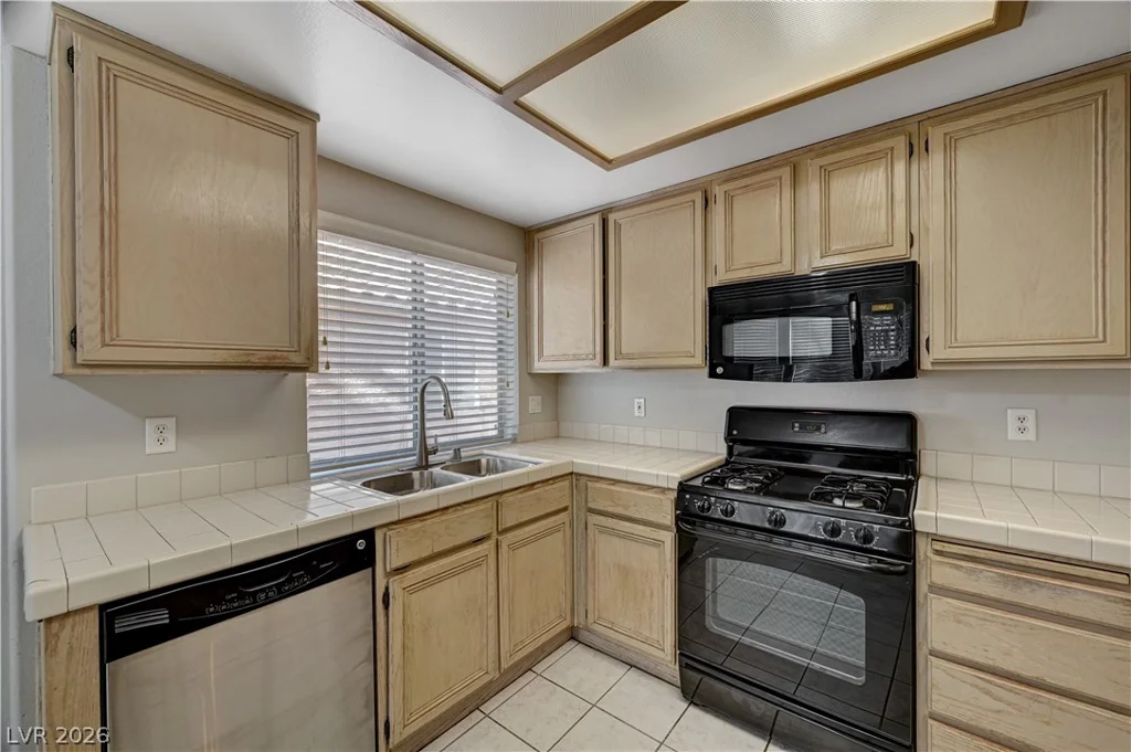 4520 Savin, Las Vegas, NV 89130
