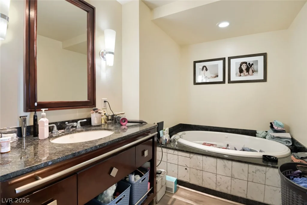 2700 Las Vegas, Las Vegas, NV 89109