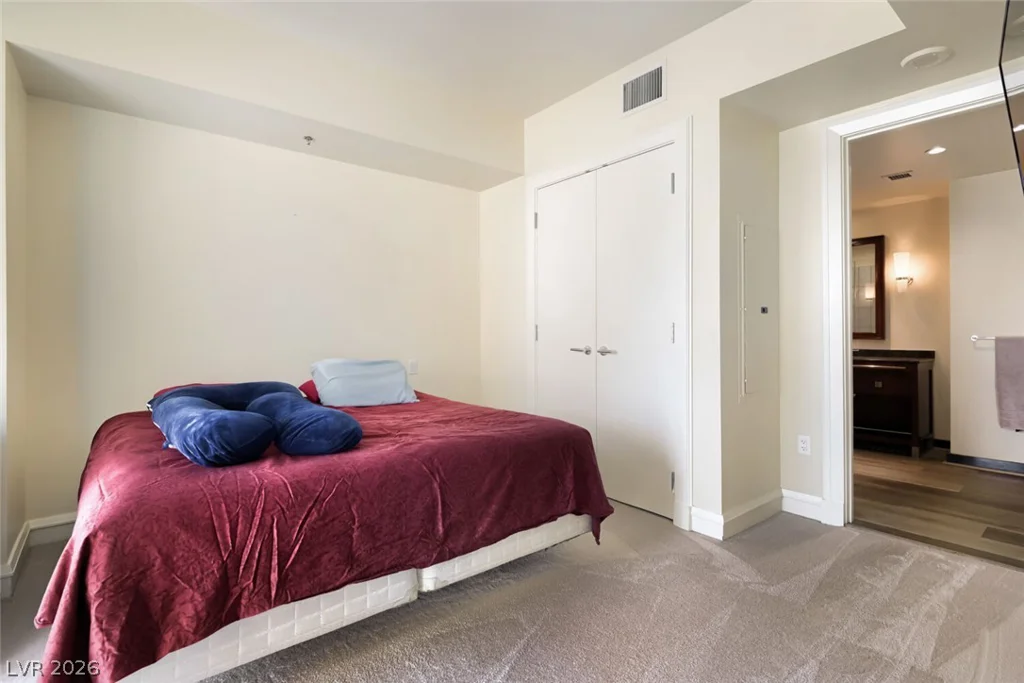 2700 Las Vegas, Las Vegas, NV 89109