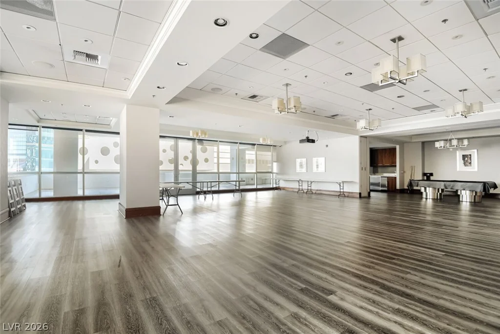 2700 Las Vegas, Las Vegas, NV 89109