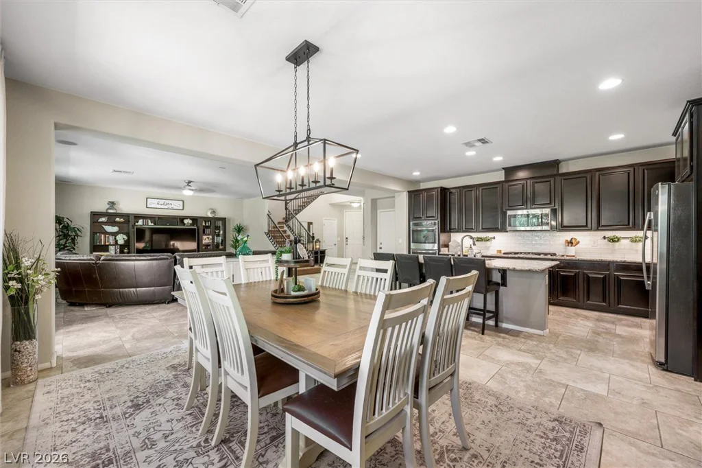 10142 Meriweather Grove, Las Vegas, NV 89166