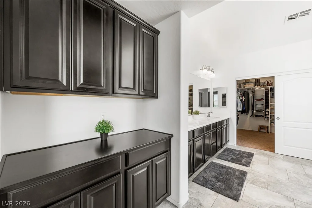 10142 Meriweather Grove, Las Vegas, NV 89166